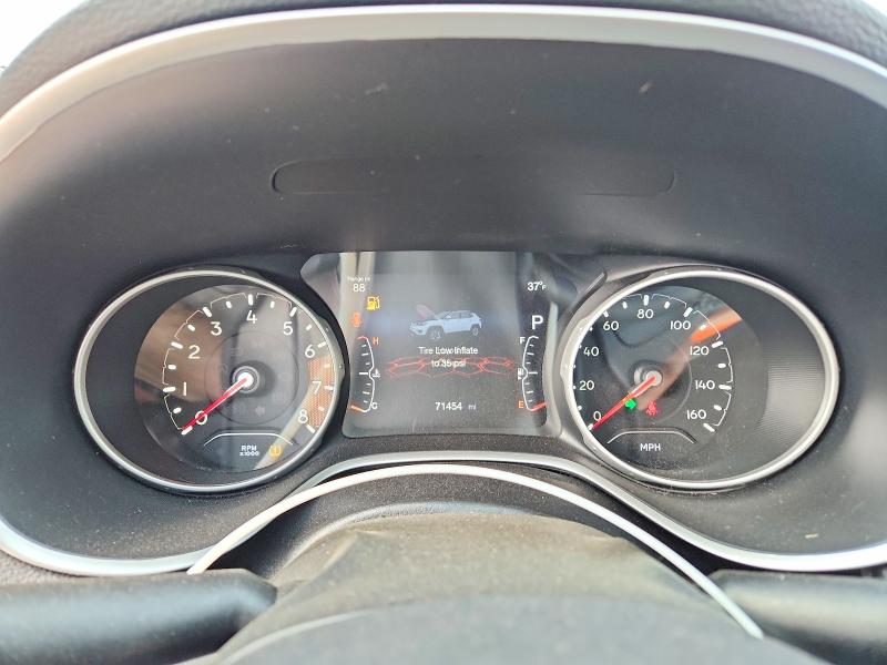 Photo 9 from auction – 2019 JEEP COMPASS with VIN 3C4NJDBB6KT674829