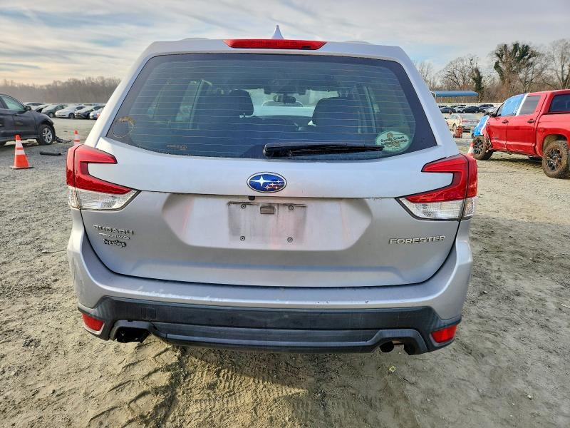 Photo 6 from auction – 2019 SUBARU FORESTER with VIN JF2SKAAC0KH469953