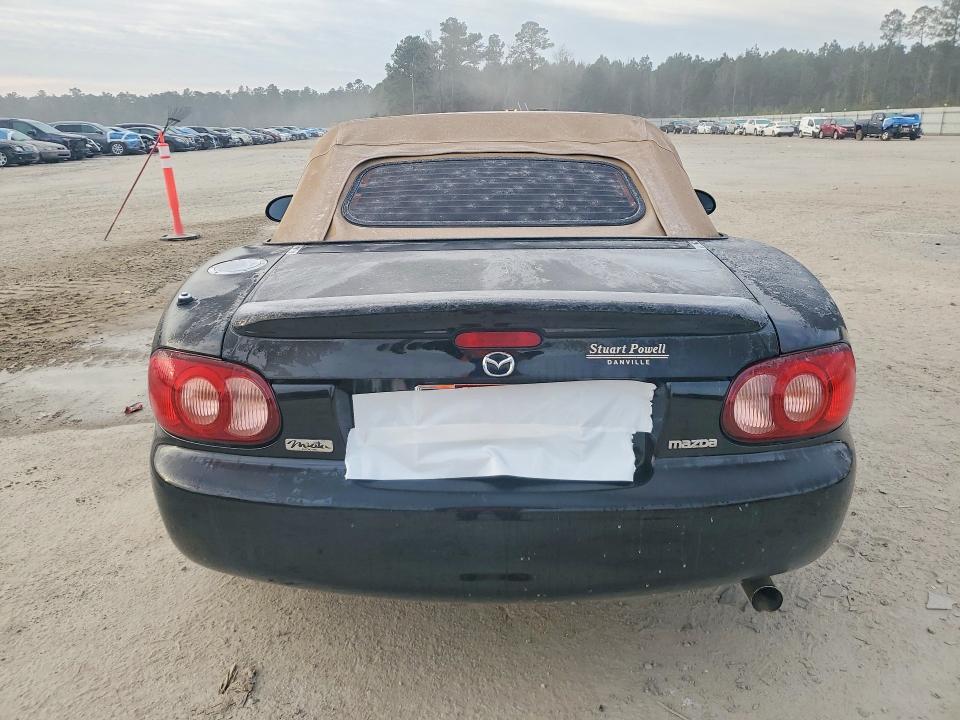 Photo 6 from auction – 2002 MAZDA MX-5 MIATA with VIN JM1NB353320225357