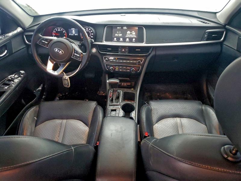 Photo 8 from auction – 2019 KIA OPTIMA with VIN 5XXGU4L18KG302992