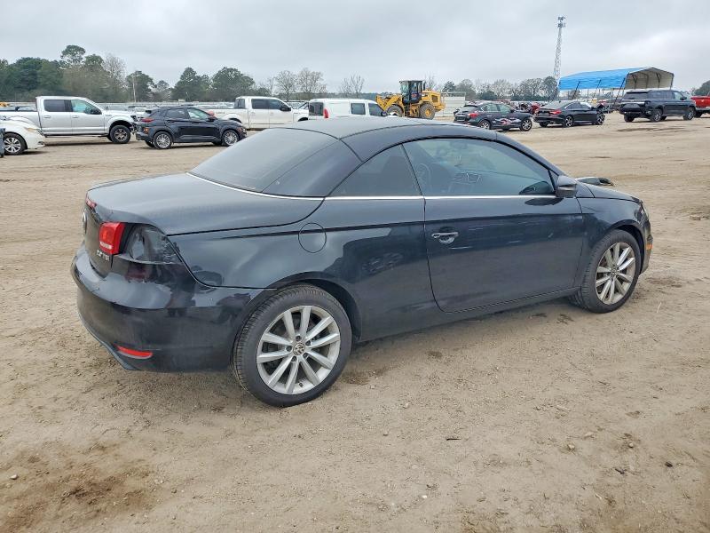 Photo 3 from auction – 2014 VOLKSWAGEN EOS KOMFOR with VIN WVWBW8AH8EV006018