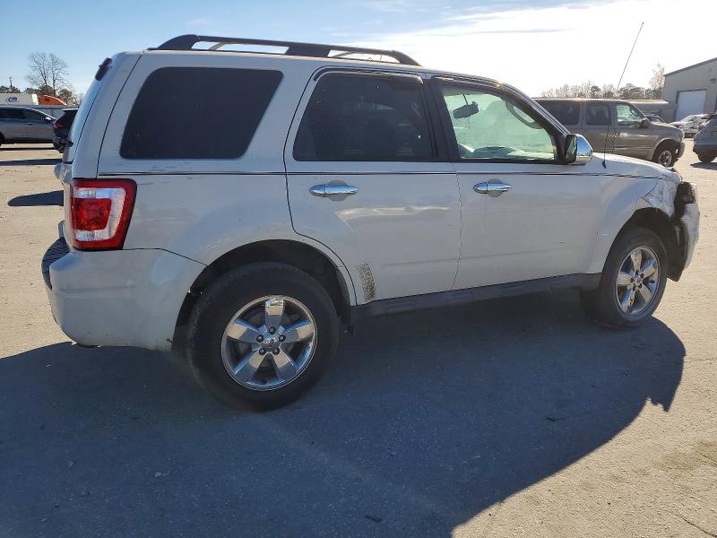 Photo 3 from auction – 2012 FORD ESCAPE with VIN 1FMCU0D70CKB09653