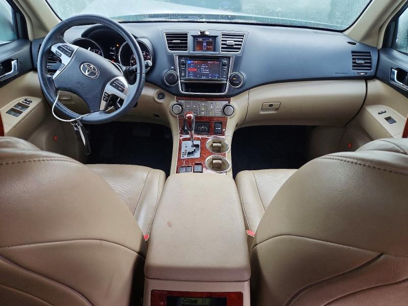 Photo 8 from auction – 2013 TOYOTA HIGHLANDER with VIN 5TDYK3EH1DS136668