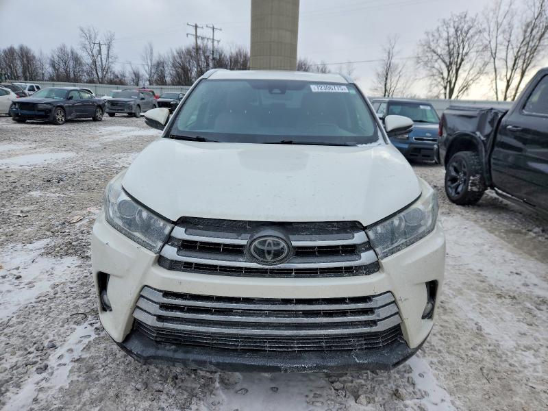 Photo 5 from auction – 2018 TOYOTA HIGHLANDER with VIN 5TDDZRFH3JS856190