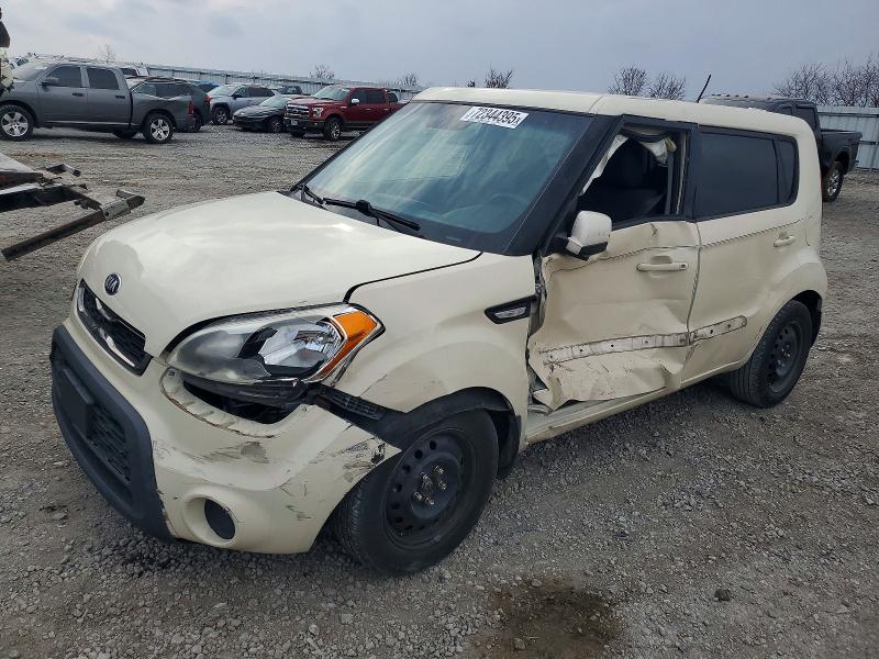 KIA SOUL 2013 with VIN KNDJT2A55D7512755 - Photo from auction