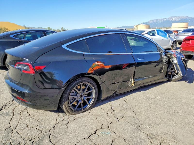 Photo 3 from auction – 2019 TESLA MODEL 3 with VIN 5YJ3E1EA0KF410419