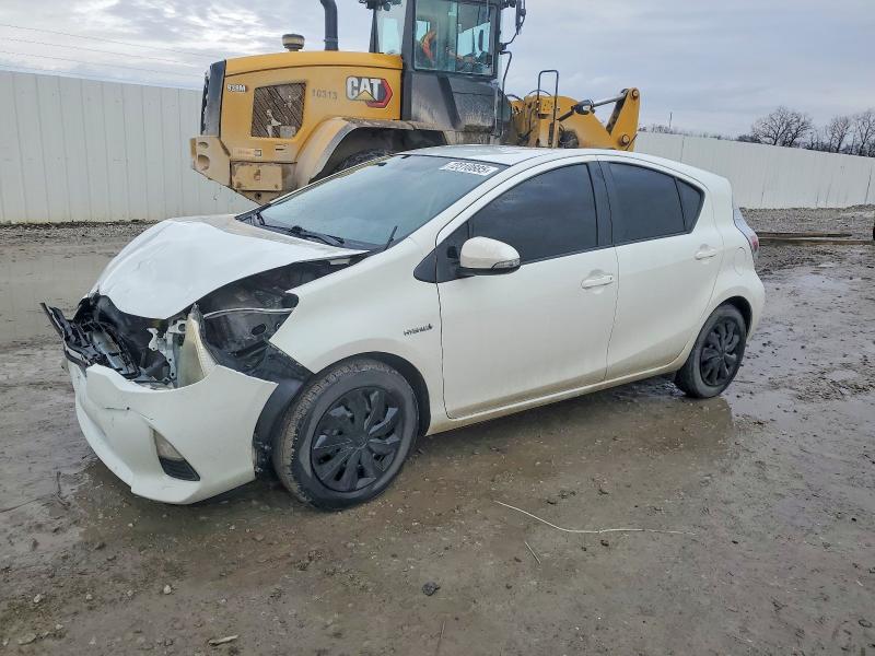 TOYOTA PRIUS C 2013 with VIN JTDKDTB37D1037049 - Photo from auction