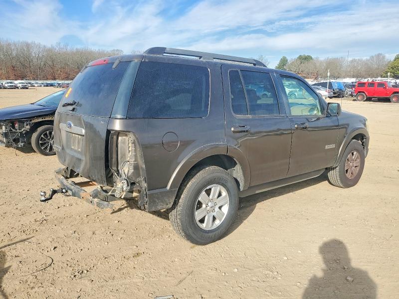 Photo 3 from auction – 2008 FORD EXPLORER with VIN 1FMEU63E08UA89279
