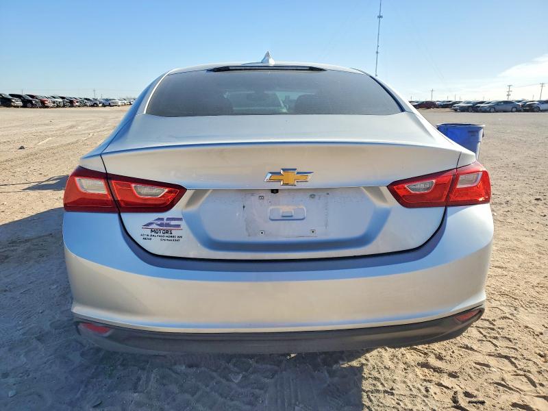 Photo 6 from auction – 2018 CHEVROLET MALIBU LT with VIN 1G1ZD5ST0JF157390