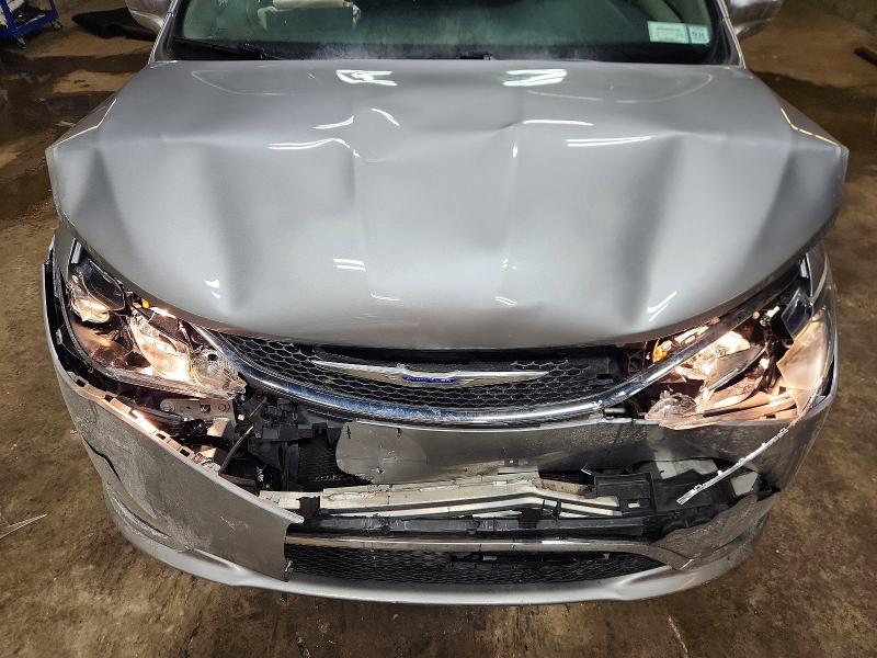 Photo 12 from auction – 2019 CHRYSLER PACIFICA T with VIN 2C4RC1BGXKR651272