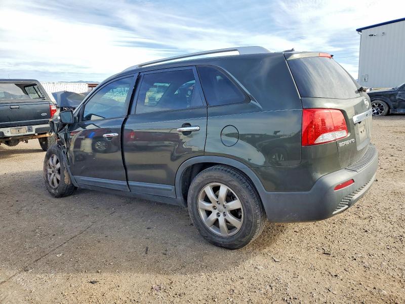 Photo 2 from auction – 2013 KIA SORENTO LX with VIN 5XYKT4A67DG317297
