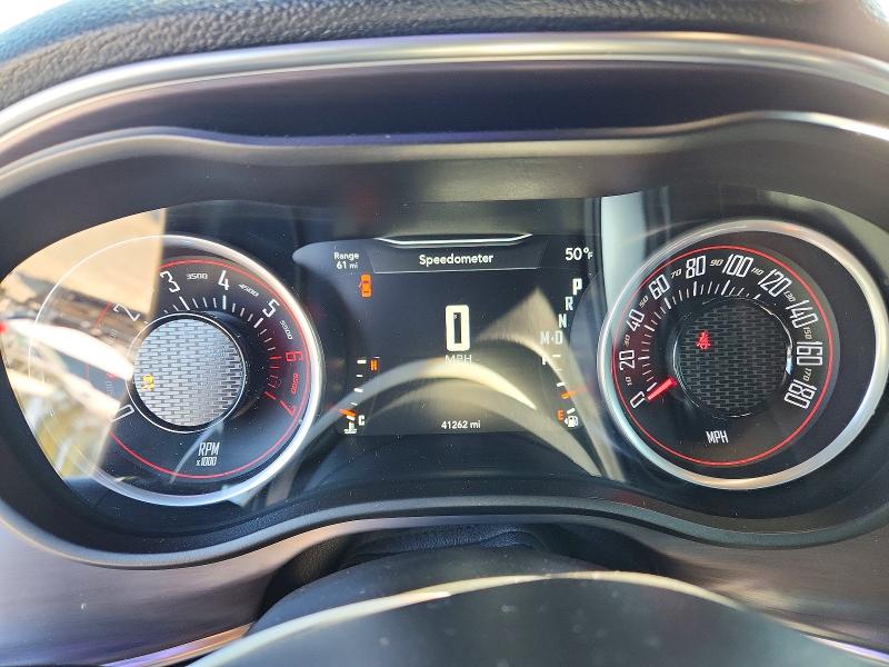 Photo 9 from auction – 2016 DODGE CHALLENGER with VIN 2C3CDZFJ4GH255539