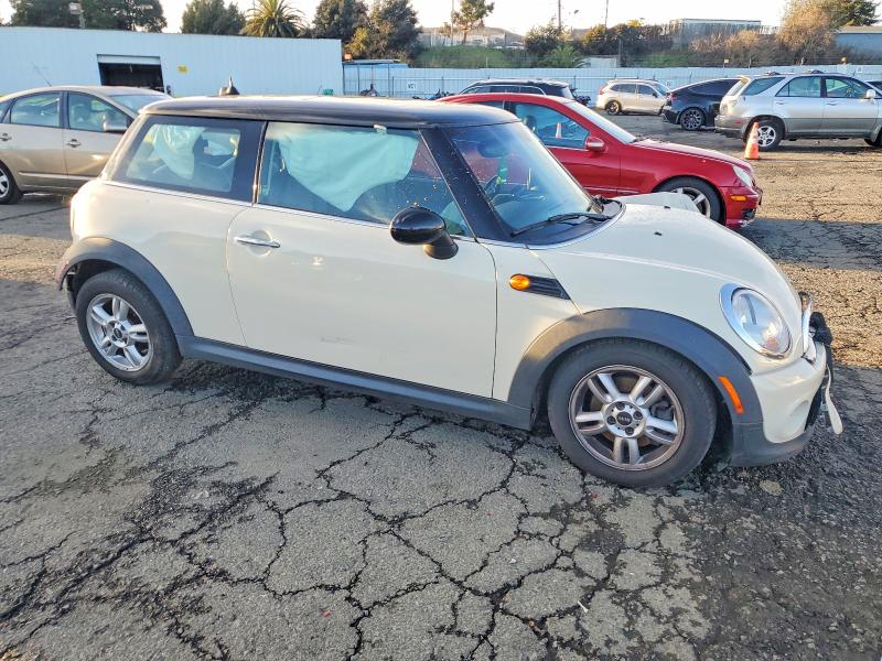Photo 4 from auction – 2013 MINI COOPER with VIN WMWSU3C53DT681469