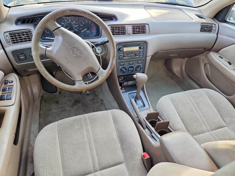 Photo 8 from auction – 2000 TOYOTA CAMRY CE with VIN 4T1BG22K9YU011383