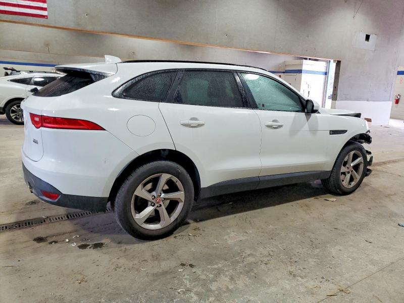 Photo 3 from auction – 2017 JAGUAR F-PACE with VIN SADCJ2BVXHA889799