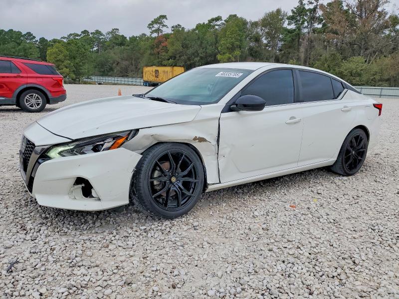 NISSAN ALTIMA SR 2019 with VIN 1N4BL4CVXKN310148 - Photo from auction