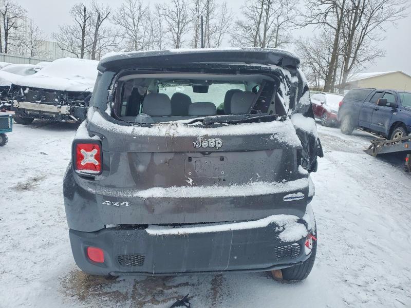 Photo 6 from auction – 2017 JEEP RENEGADE with VIN ZACCJBBB6HPG02749