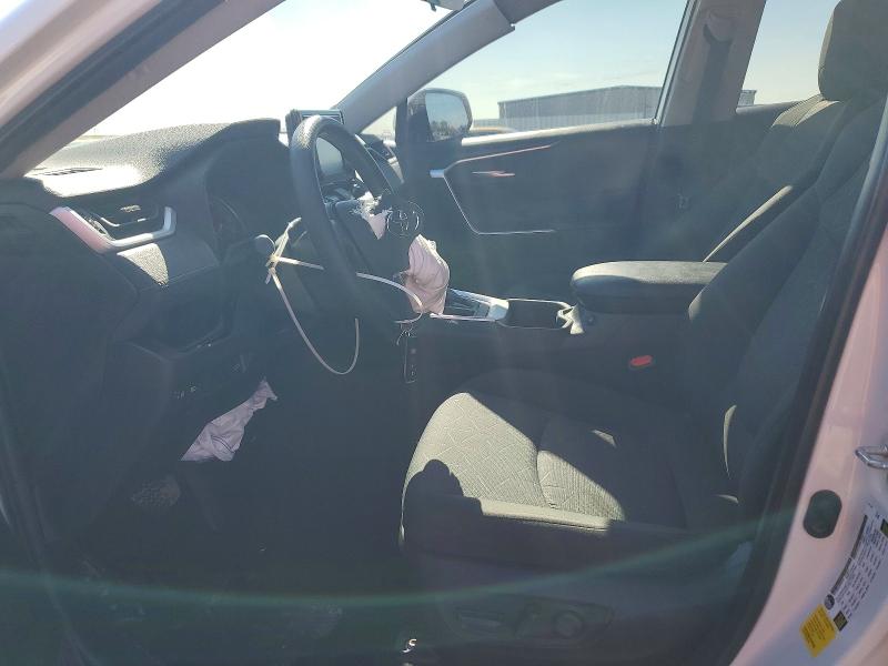 Photo 7 from auction – 2022 TOYOTA RAV4 XLE with VIN 2T3W1RFV7NC203261