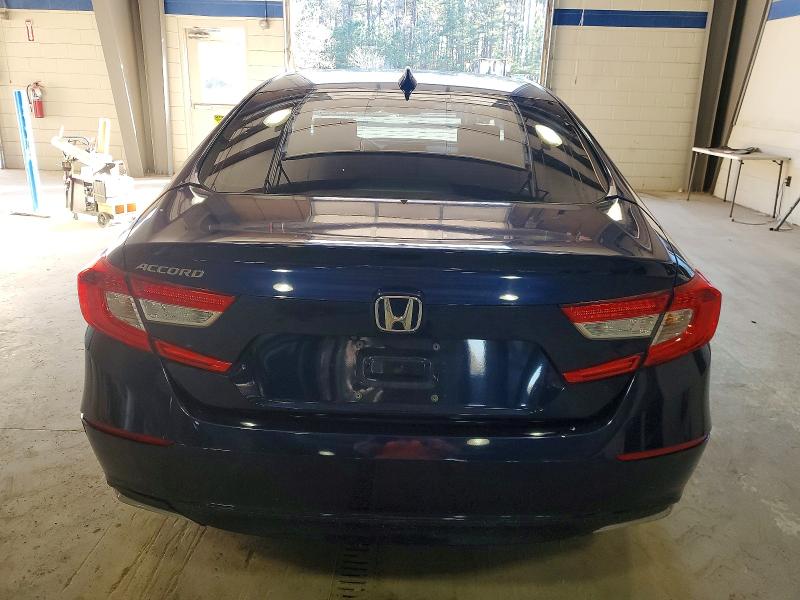Photo 6 from auction – 2018 HONDA ACCORD LX with VIN 1HGCV1F17JA069348