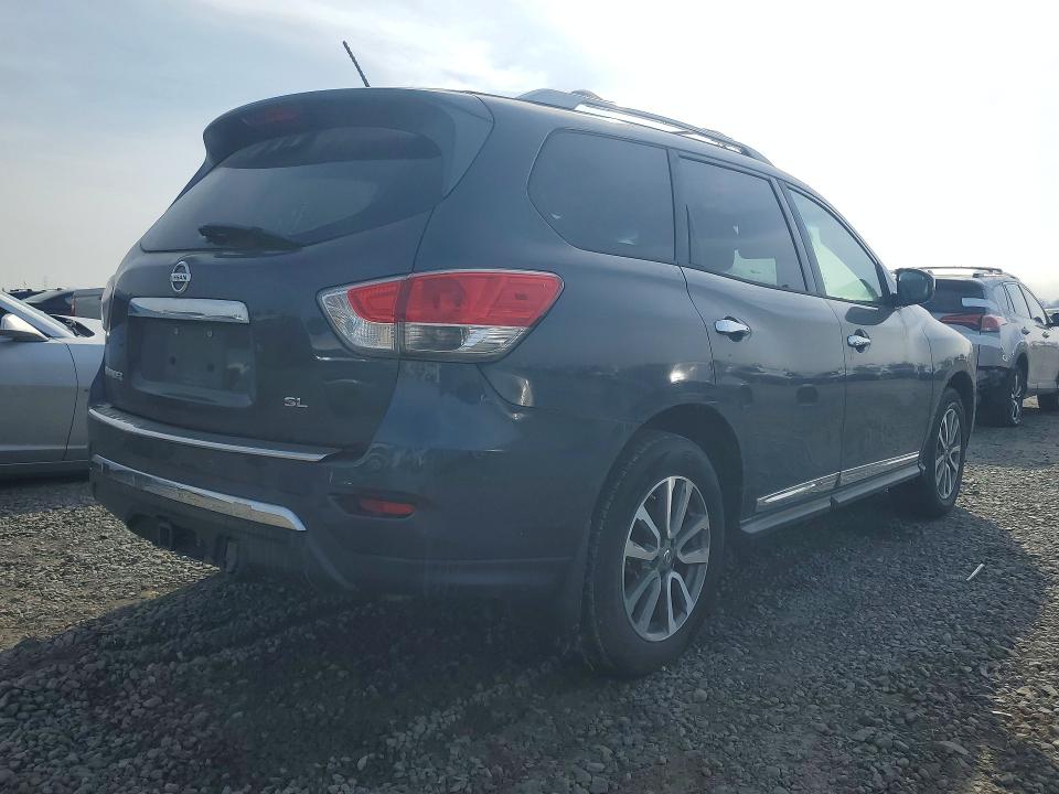 Photo 3 from auction – 2013 NISSAN PATHFINDER with VIN 5N1AR2MN1DC667526