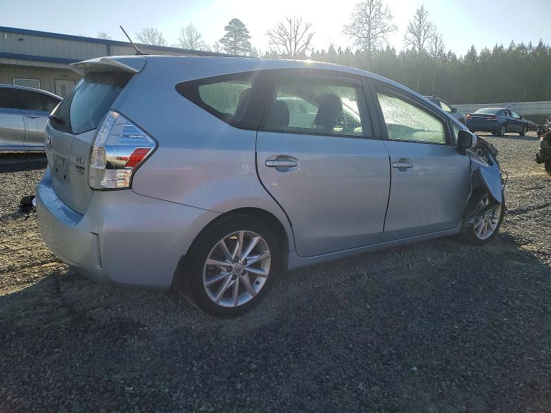 Photo 3 from auction – 2013 TOYOTA PRIUS V with VIN JTDZN3EU3D3267823