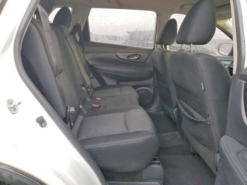 Photo 11 from auction – 2018 NISSAN ROGUE S with VIN KNMAT2MT2JP622524