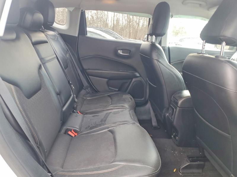 Photo 11 from auction – 2018 JEEP COMPASS LA with VIN 3C4NJDBB6JT206114