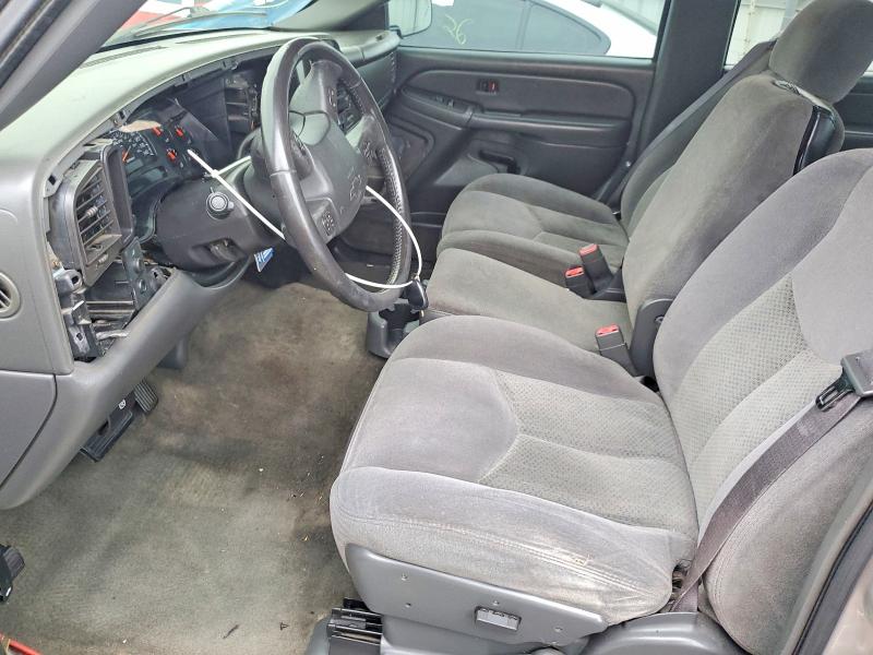 Photo 7 from auction – 2005 CHEVROLET SILVERADO with VIN 2GCEC13T251237495