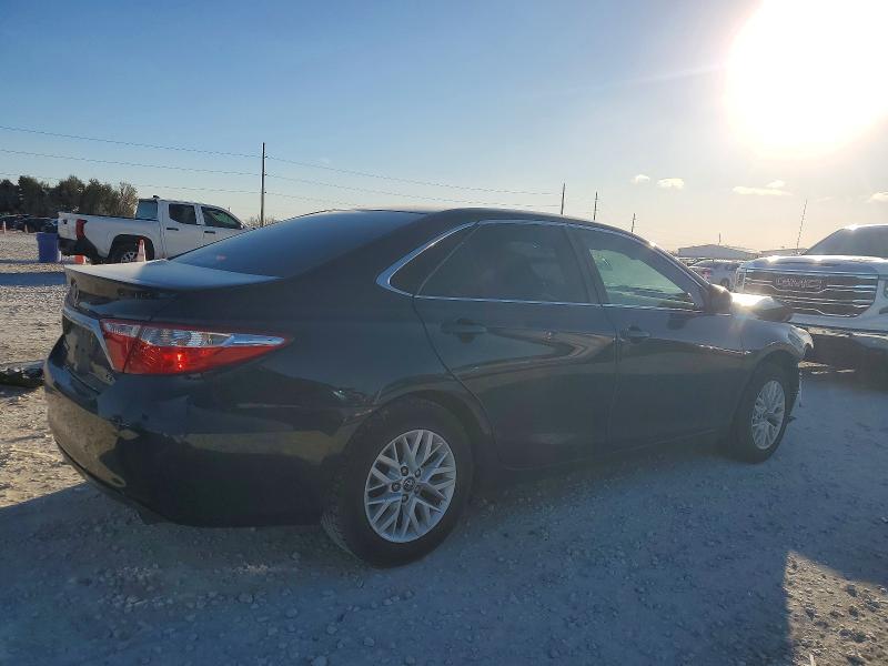 Photo 3 from auction – 2017 TOYOTA CAMRY with VIN 4T1BF1FKXHU661220