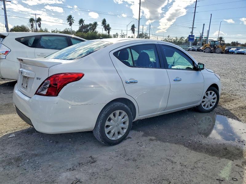 Photo 3 from auction – 2017 NISSAN VERSA S with VIN 3N1CN7AP3HL801381
