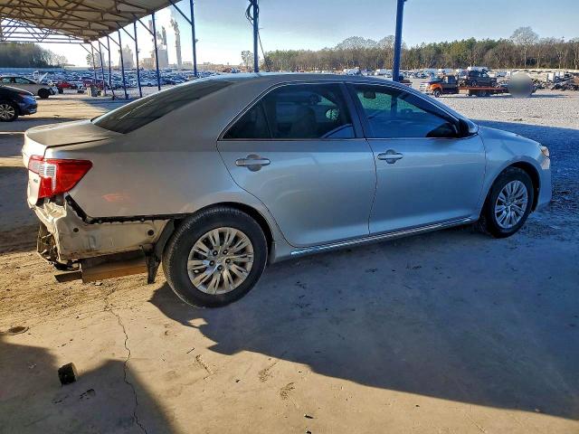 Фото 3 с аукциона – 2012 TOYOTA CAMRY BASE с VIN 4T1BF1FK2CU065432