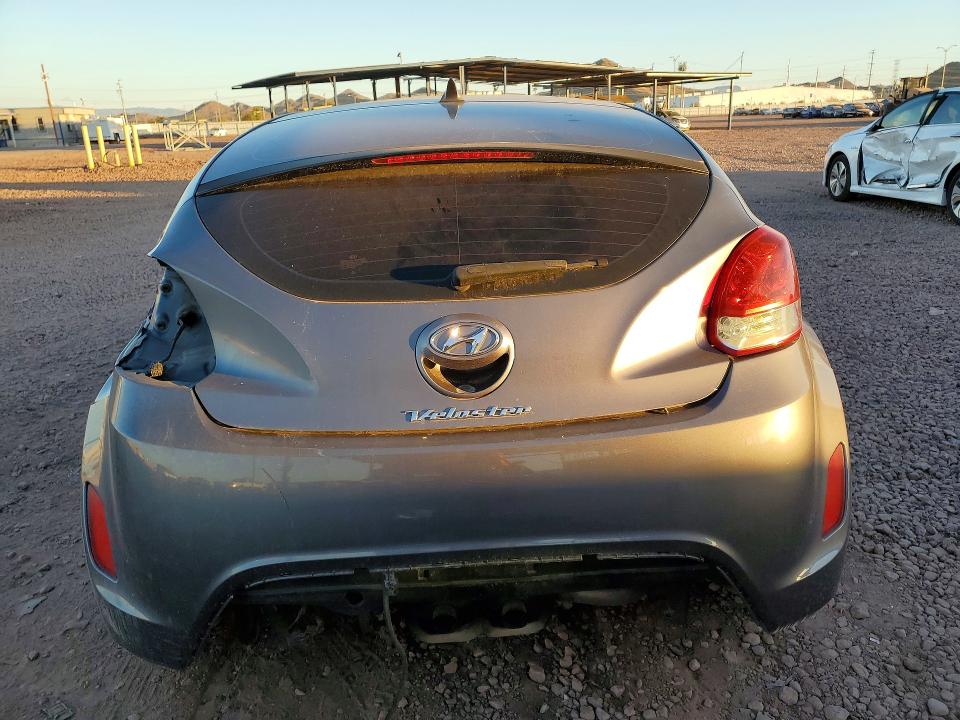 Photo 6 from auction – 2013 HYUNDAI VELOSTER with VIN KMHTC6AD4DU172342