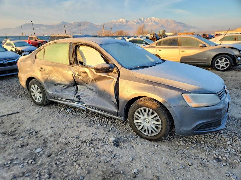 Photo 4 from auction – 2013 VOLKSWAGEN JETTA BASE with VIN 3VW2K7AJ5DM268139