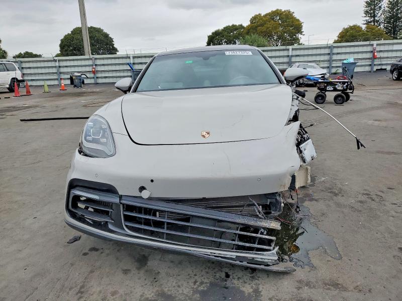 Photo 5 from auction – 2018 PORSCHE PANAMERA 4 with VIN WP0AB2A71JL132996
