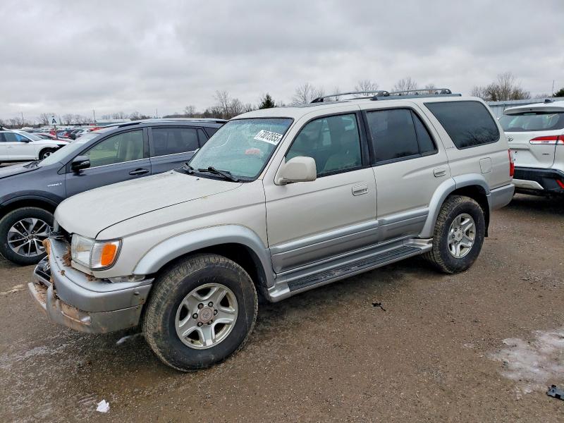 TOYOTA 4RUNNER 2000 with VIN JT3HN87RXY9033140 - Photo from auction