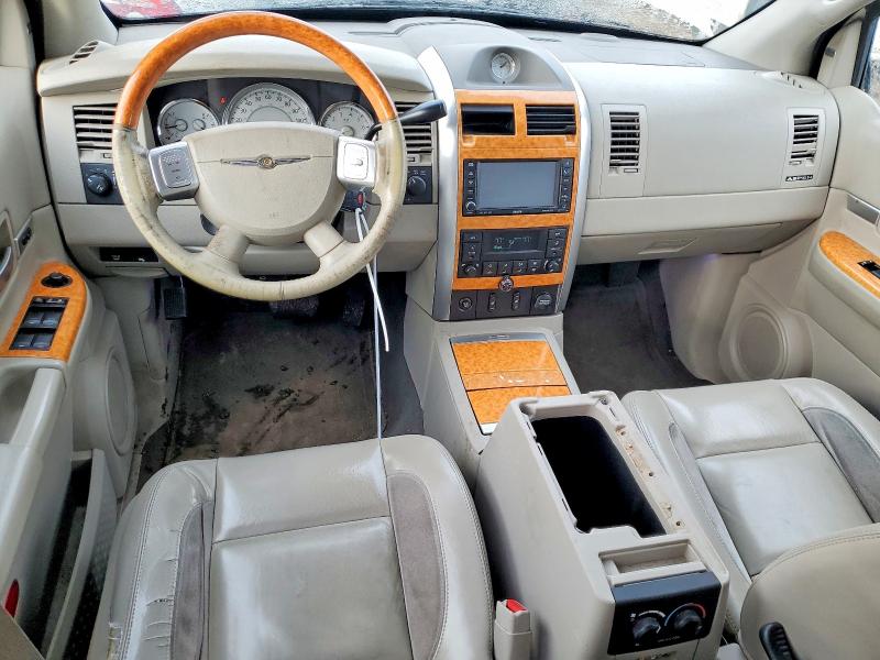 Photo 8 from auction – 2008 CHRYSLER ASPEN LIMI with VIN 1A8HW582X8F152650