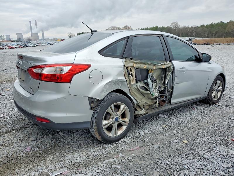 Photo 3 from auction – 2013 FORD FOCUS SE with VIN 1FADP3F26DL265765