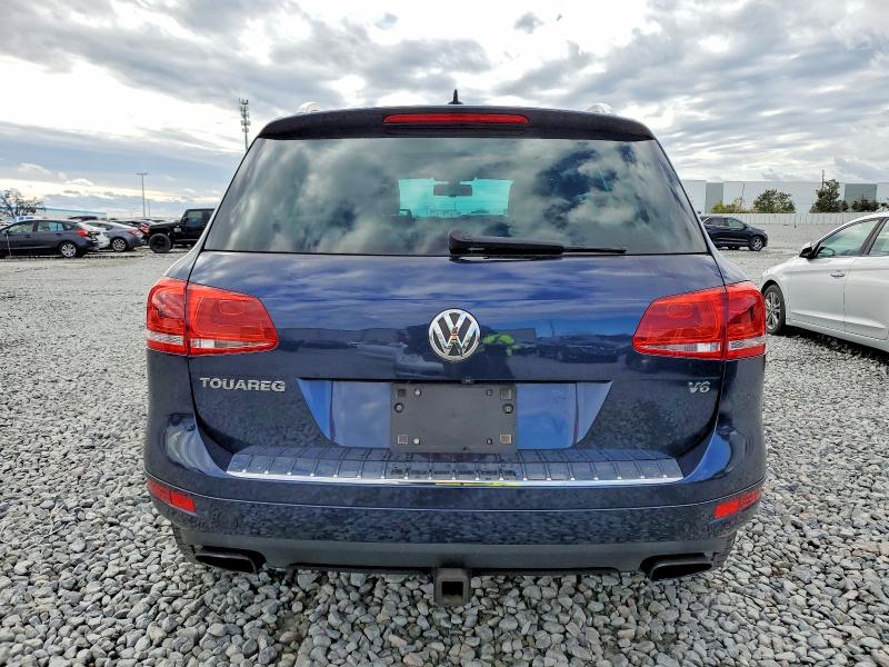 Photo 6 from auction – 2011 VOLKSWAGEN TOUAREG with VIN WVGFF9BP6BD000616