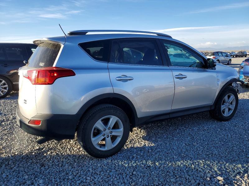 Photo 3 from auction – 2013 TOYOTA RAV4 XLE with VIN 2T3RFREV3DW063156