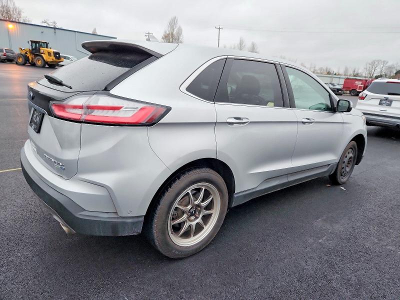 Photo 3 from auction – 2019 FORD EDGE TITAN with VIN 2FMPK4K97KBC37514