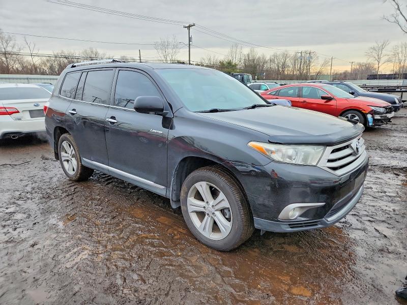 Photo 4 from auction – 2012 TOYOTA HIGHLANDER with VIN 5TDDK3EH3CS161939