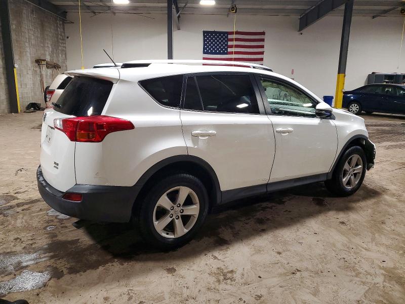 Photo 3 from auction – 2013 TOYOTA RAV4 XLE with VIN JTMRFREV2DD045485