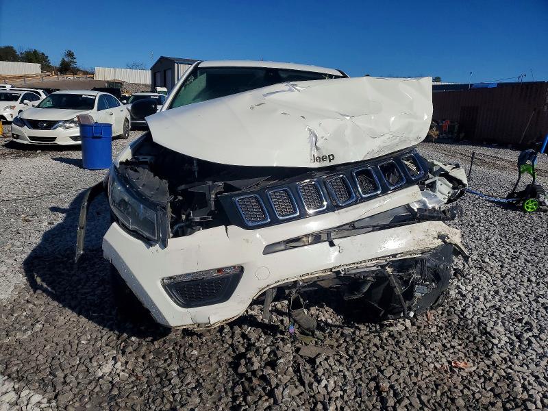 Photo 5 from auction – 2018 JEEP COMPASS with VIN 3C4NJCAB6JT318164