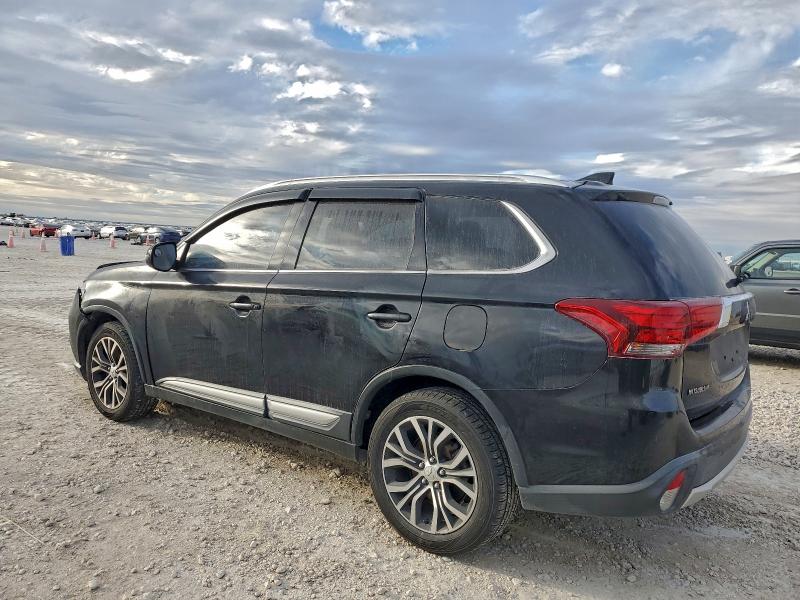 Photo 2 from auction – 2017 MITSUBISHI OUTLANDER with VIN JA4AD3A35HZ068234
