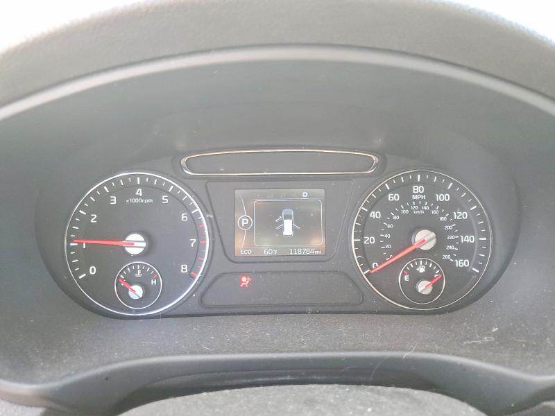 Photo 9 from auction – 2016 KIA SORENTO EX with VIN 5XYPH4A17GG007943