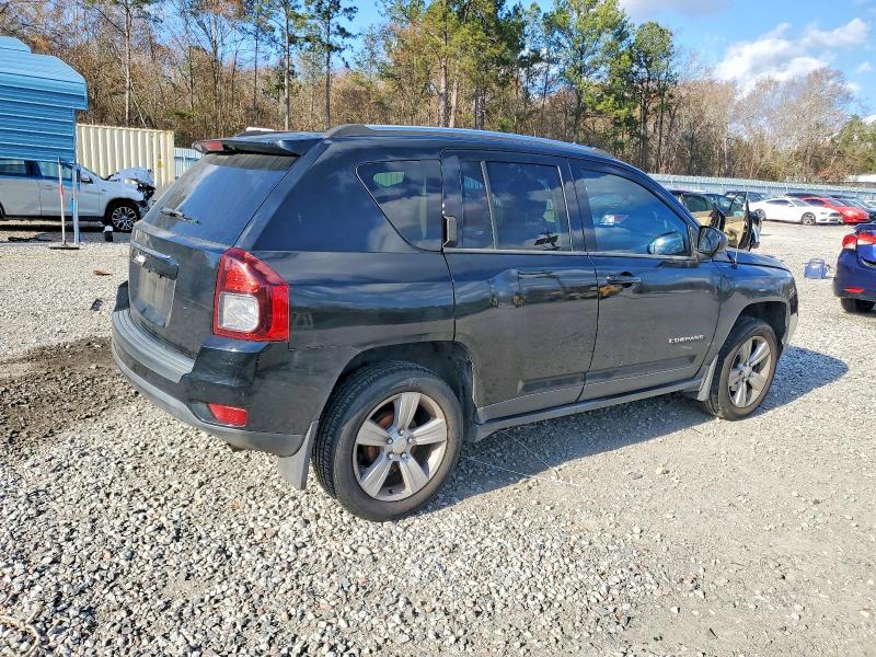 Photo 3 from auction – 2014 JEEP COMPASS with VIN 1C4NJCBB2ED529579