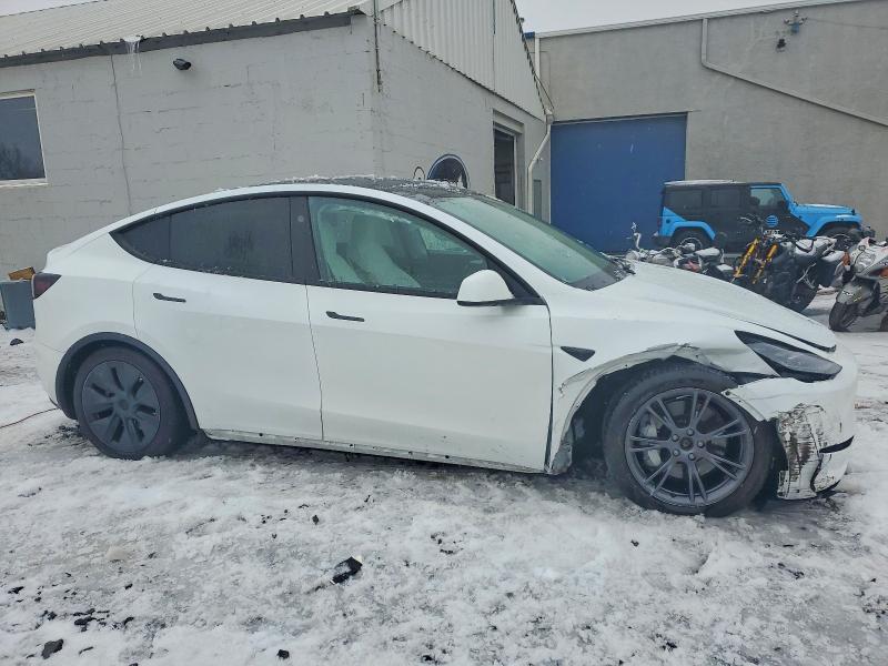 Photo 4 from auction – 2024 TESLA MODEL Y with VIN 7SAYGDEE2RA334023