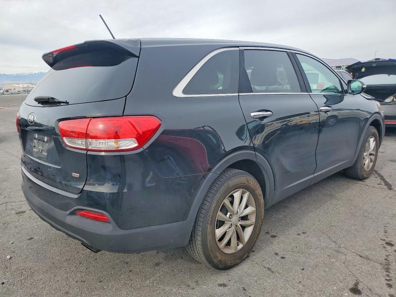 Photo 3 from auction – 2017 KIA SORENTO with VIN 5XYPG4A31HG285212