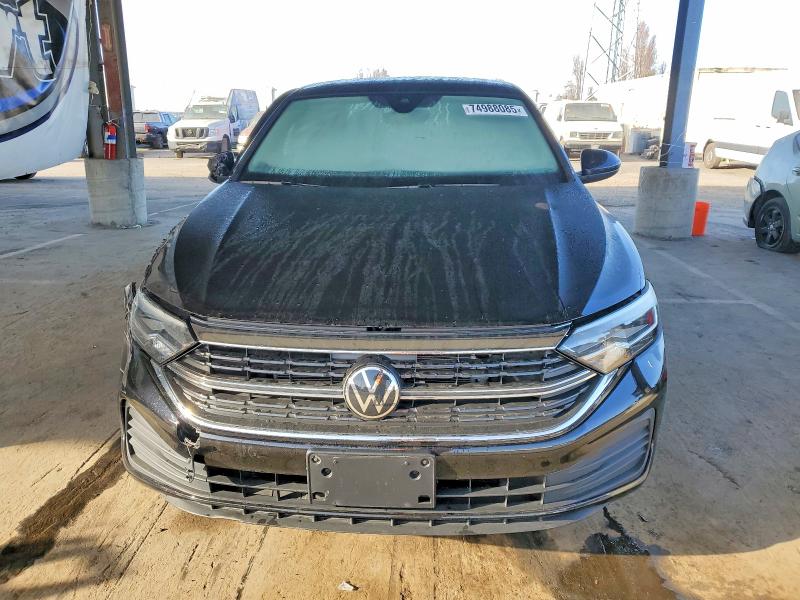 Photo 5 from auction – 2024 VOLKSWAGEN JETTA with VIN 3VW7M7BUXRM065800