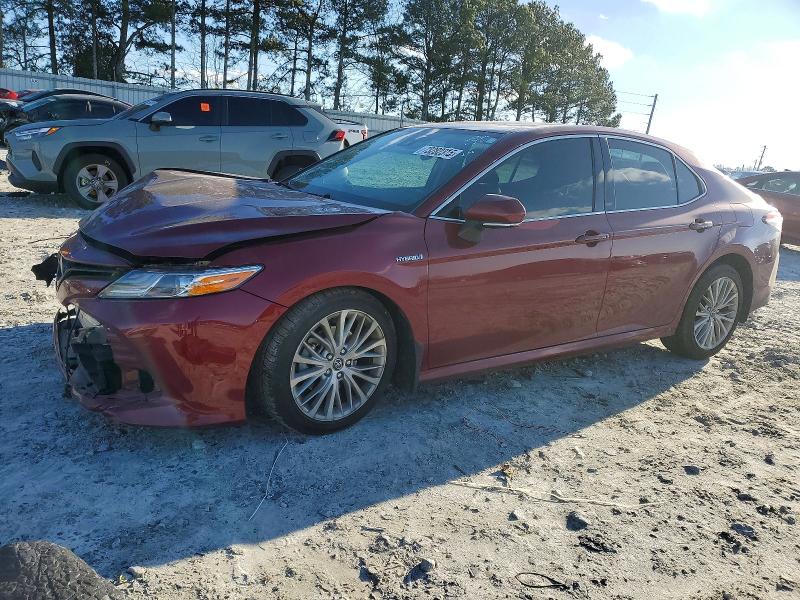 TOYOTA CAMRY XLE 2020 with VIN 4T1F31AK7LU521667 - Photo from auction